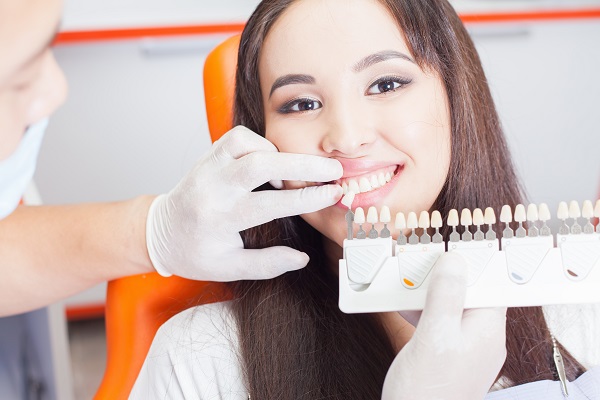 The Procedure To Place Dental Veneers
