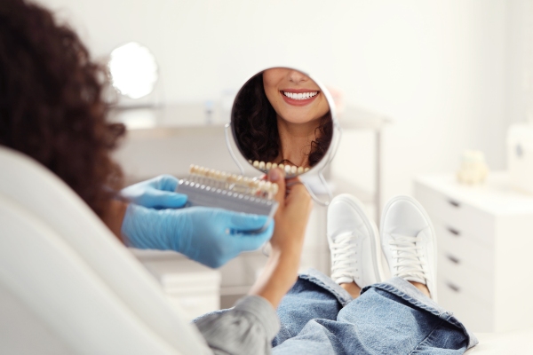 How To Decide Between Dental Fillings And Dental Crowns