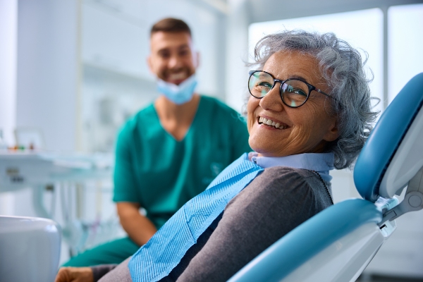 How To Fix Broken Dentures